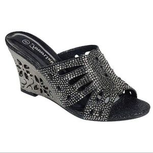 Delicacy Shoes Size 9